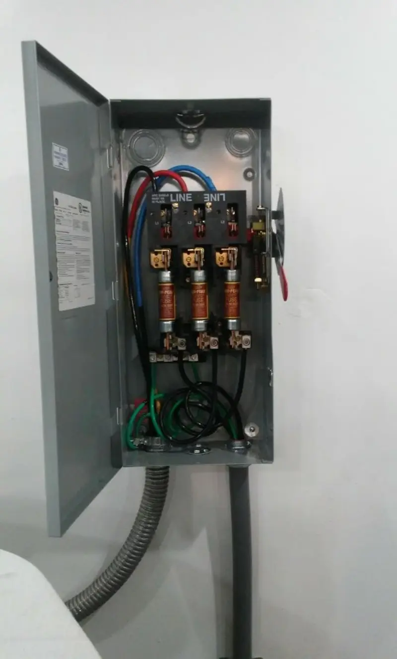 Three-phase disconnect switch installed for Electrical Wiring & Rewiring in DeSoto
